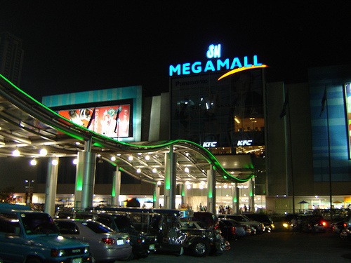 [megamall3.jpg]