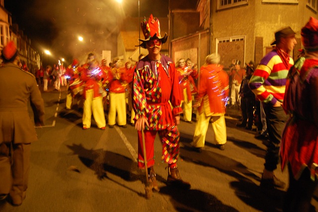 [LEWES Bonfirenight09 086[3].jpg]