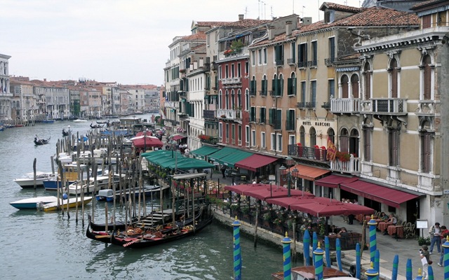 [beautifulvenicewallpapers_12800_1440[2].jpg]