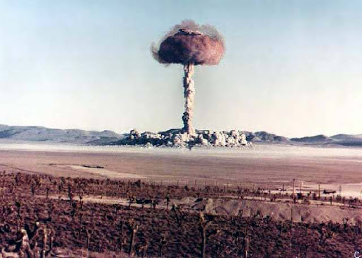 Nuklir Penyelamat Peradaban bom-nuklir-11