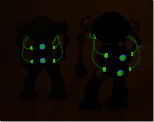 mikeslobot_SUPbot_both_glow_back