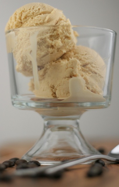 [caramel espresso ice cream 3[3].jpg]