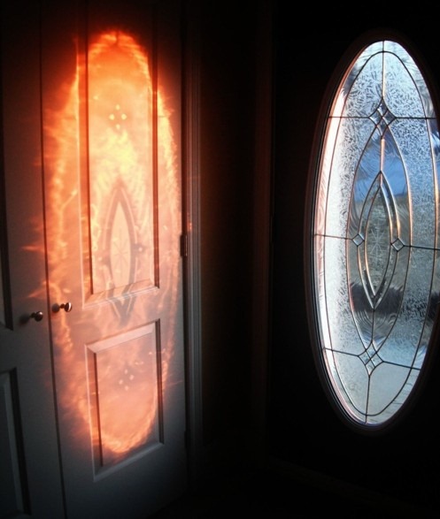 [Eye-of-Sauron-through-a-Suburban-front-door-e1303736970830[4].jpg]