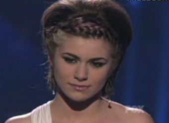 [Siobhan Magnus Through the Fire American Idol Top 10 March 29[3].png]