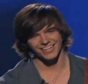 [Tim Urban Cant Help Falling In Love Top 9 American Idol April 13[3].png]