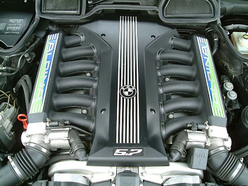 alpina_b12_5.7_seyler04b.jpg