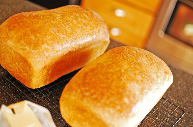 [baking bread 8[4].jpg]