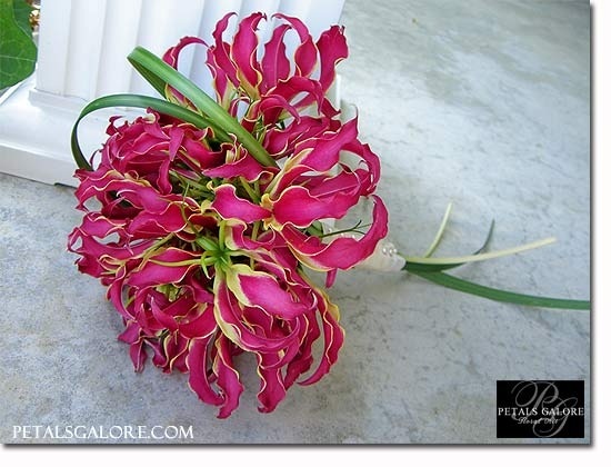 [bouquet126lgpetalsgalore6.jpg]