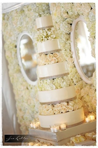 [091005_0082-pelican-hill-wedding details details[5].jpg]