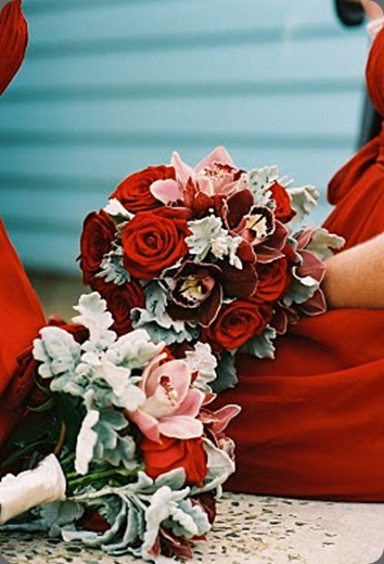 F1070021 moss industry florist