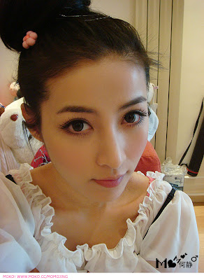 Momo Jing : China