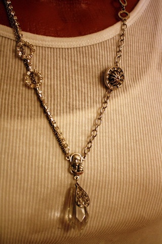 [more necklaces 061[4].jpg]