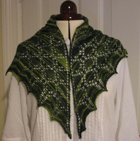 [Trinity Shawlette, forfra, beskåret[4].jpg]