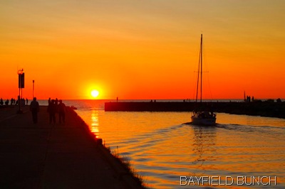 [sunset with sail boat[17].jpg]