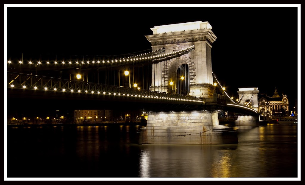 IMAGE: http://lh6.ggpht.com/_jFqEbWVYhuE/TQgA6r2nfoI/AAAAAAAAELk/-lkDTrlRejk/s1024/031a.jpg