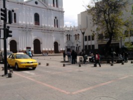ZAMORA CHINCHIPE PRESENTA SU FIESTA DE  PACHAMAMA RAYMI EN CUENCA