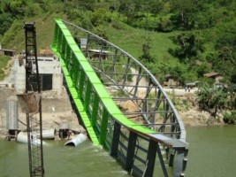 PREFECTO DE ZAMORA CHINCHIPE PIDE DECLARAR EN EMERGENCIA LOS PUENTES DE LA SAQUEA