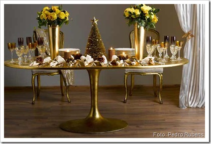 mesa-natal-dourada