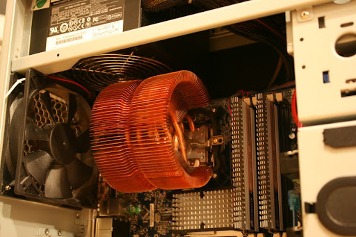 Zalman+cnps9500+at