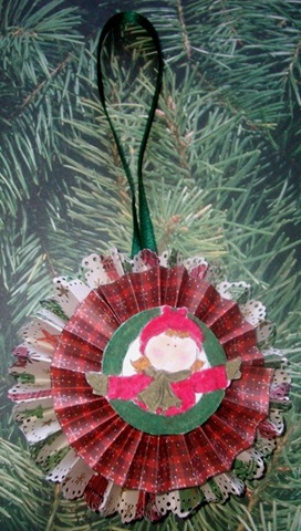 [Sarah's tree dec[8].jpg]