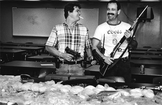 [cocaine_cowboys[4].jpg]
