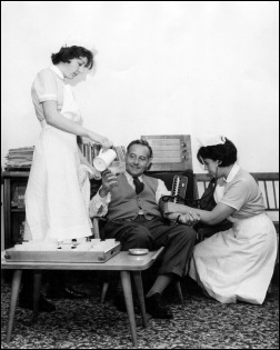 1963 GIBSON St Thomas Hospital homem doente