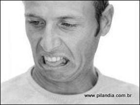 expressão facial de nojo