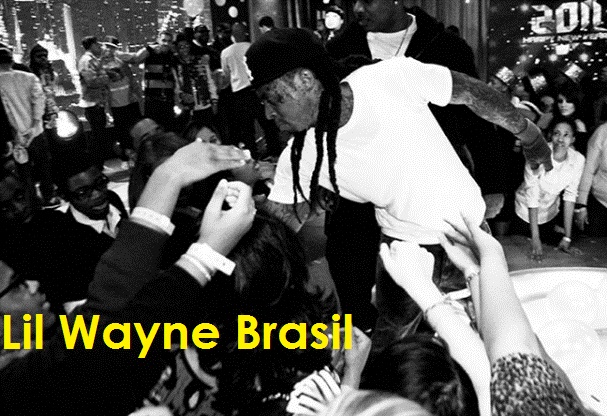 Foto do Lil Wayne no show de ano novo de 2011 no BET 106 & Park Foto do Lil Wayne no show de ano novo de 2011 no BET 106 & Park