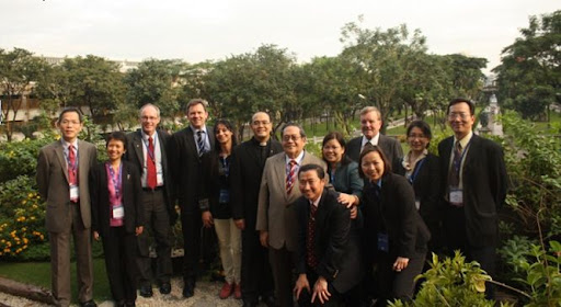 At the Rector&rsquo;s Garden: (l-r) Prof. Chak Sing Lau, Prof. Sandra Navarra, Prof. J&ouml;rgen Weislander, Dr. Christopher Edwards, Dr. Silvia Bucciarelli, Rev. Fr. Rolando Dela Rosa O.P., Prof. Feng Pao Hsii, Dr. Swan Sim Yeap, Dr. Marietta De Guzman, Prof. Graham Hughes, Dr. Christine Bernal, Prof. Mo-Yin Temy Mok, and Dr. James Cheng-Chung Wei.