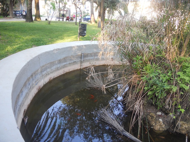 [LA FONTANA ABBANDONATA1[4].jpg]