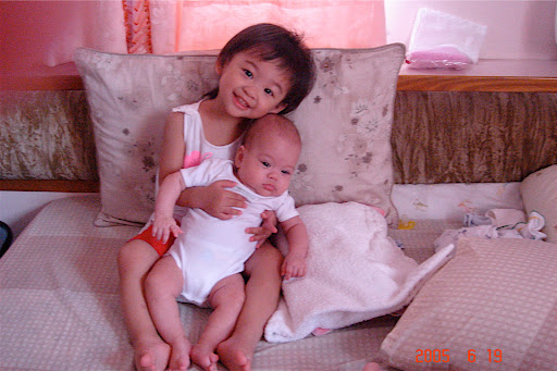 agnes monica ketiak gambar