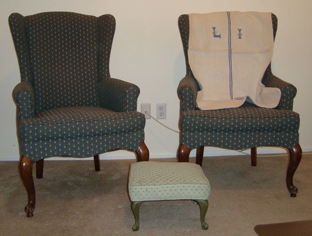 [wing chairs 005[5].jpg]