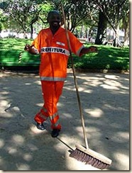 Renato Sorriso street sweeper