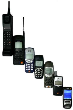 [300px-Mobile_phone_evolution[10].png]