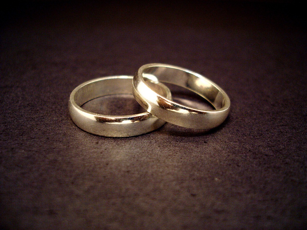 [wedding-rings[4].jpg]