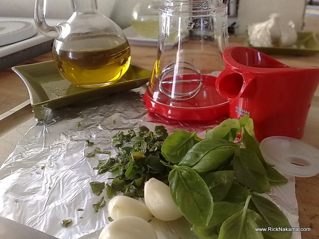www.RickNakama.com Kuhn Rikon Vase Wisk Salad Dressing Recipe