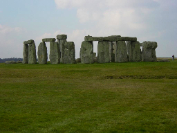 Stonehenge_Wide_Angle.XndFrsA9TqeD.jpg