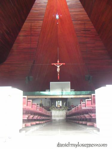 Altar, St Joseph’s Cathedral