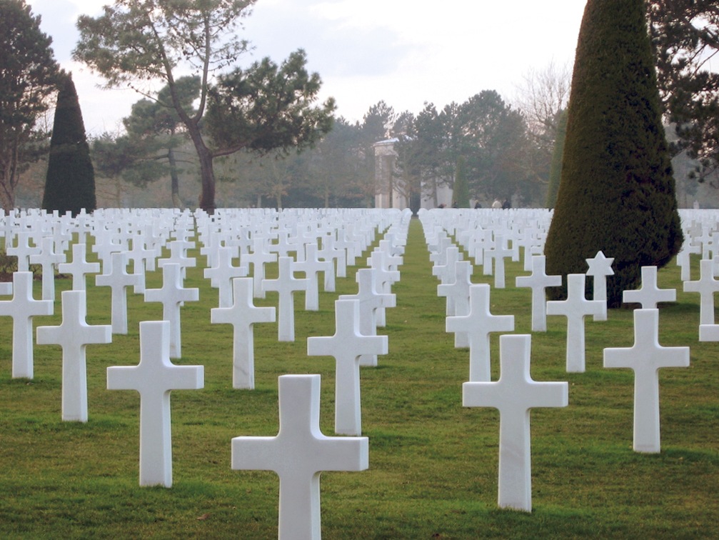 [US cemetery, Colleville-sur-Mer, Calvados, Normandy rows[5].jpg]