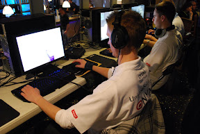 Crossfire Intel Challenge - Dzie� 3