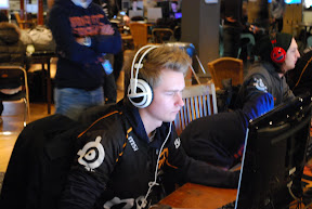 Crossfire Intel Challenge - Dzie� 3