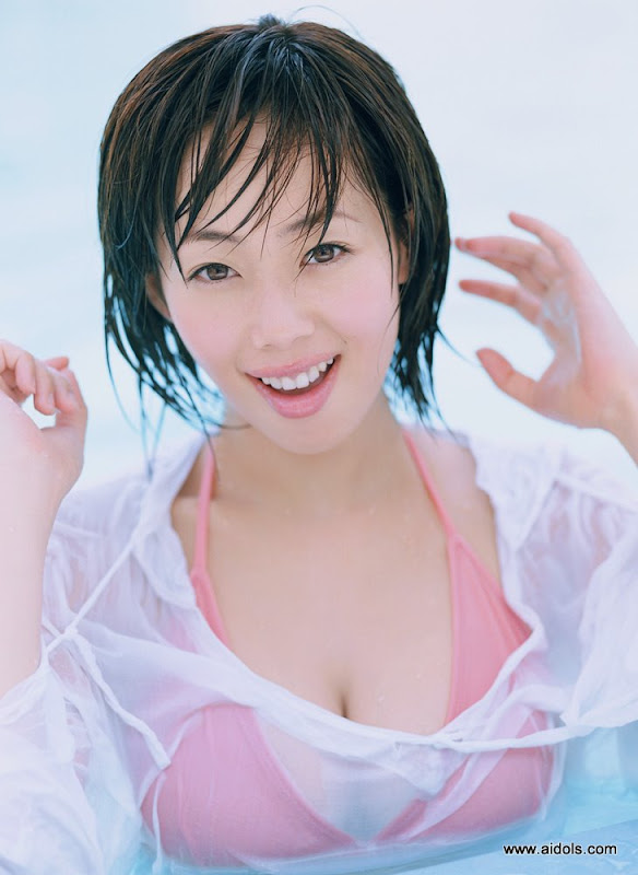 Beautiful teen asian bikini girl Waka Inoue