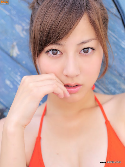 Yumi Sugimoto - Bomb.tv (1/39) (1/39)