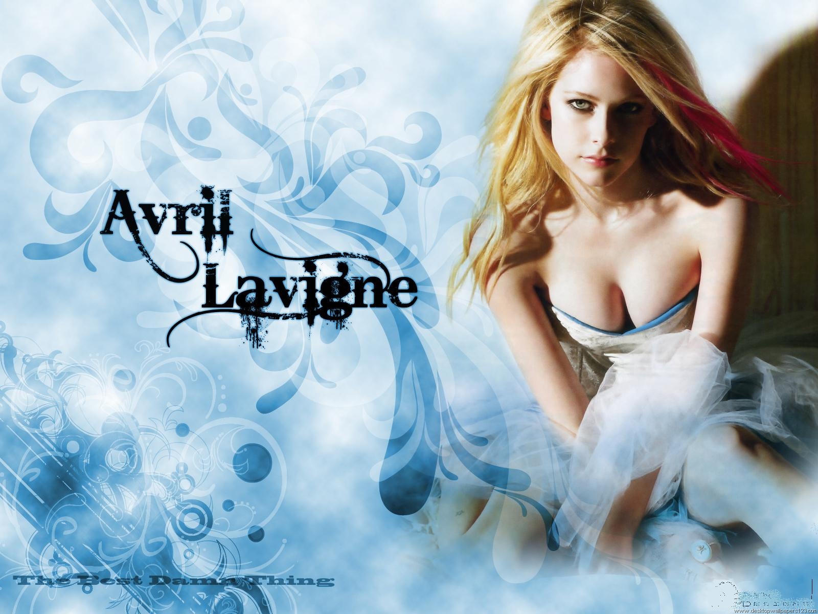 [avril_lavigne_wallpaper-1600x1200[3].jpg]