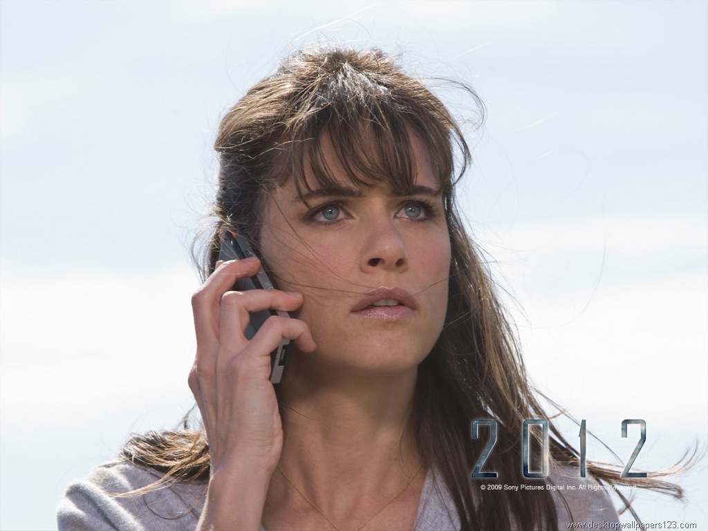 [Amanda_Peet_in_2012_Wallpaper[2].jpg]