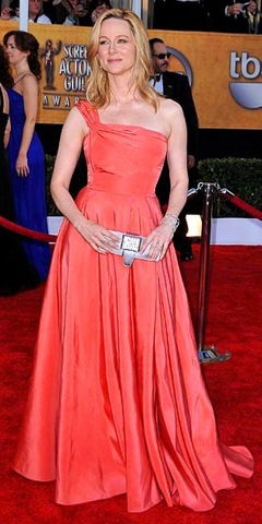 [Laura Linney[3].jpg]