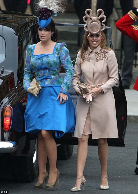 Princesa Eugenie e Princesa Beatrice Princesa Eugenie e Princesa Beatrice