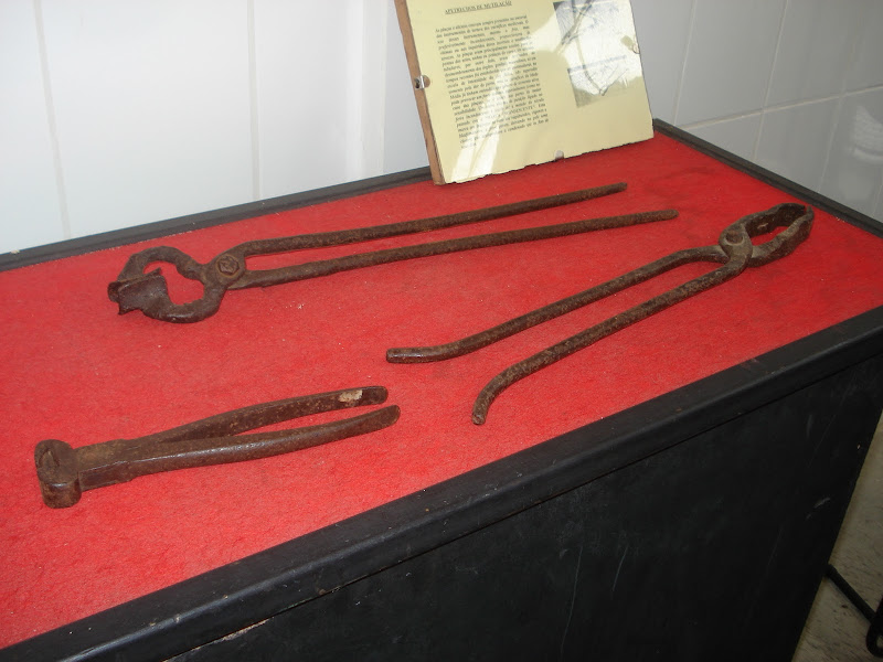 30 instrumentos de tortura e execução que foram utilizados do séc. XI ao XX Historia-Tortura-ApetrechosdeMutilacão