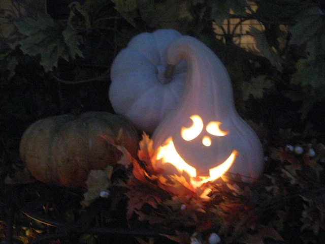 [candlesticks and outdoor fall 012[10].jpg]