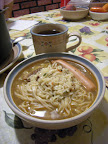 低潮期三餐之三：滿漢大餐蔥燒牛肉麵混 Top Ramen 牛肉麵加熱狗 --2010.08.09